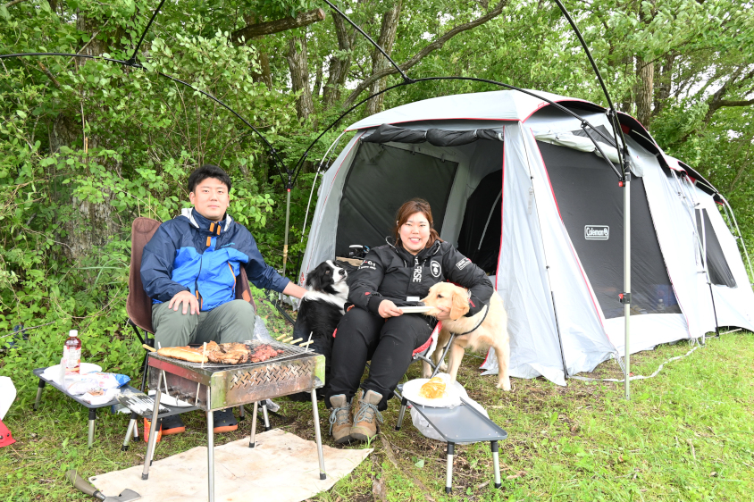 S耐富士24時間レースを観戦する夫婦