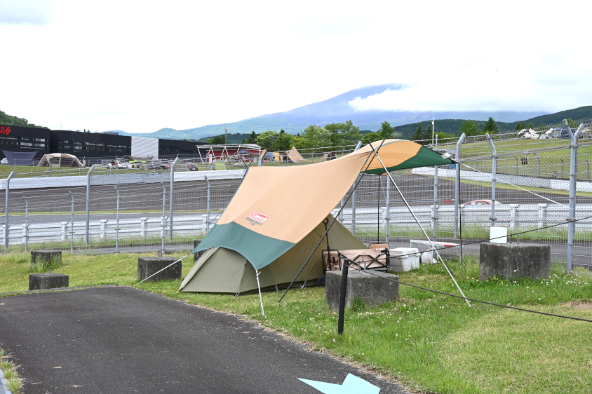 第13コーナーの内側のエリア