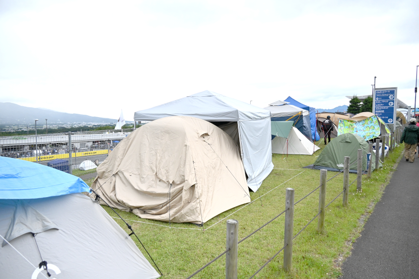 ②ストレート外側の外周路沿い