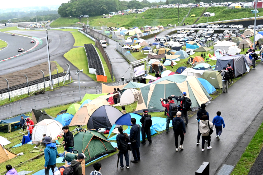⑰アドバンコーナーのスタンド