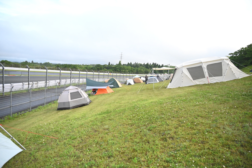 ㉔300Rの真ん中あたりからダンロップコーナー方面