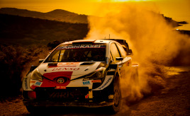 【WRC2021】第5戦ラリー・イタリア サルディニアのデイ2、オジエが5本のベストタイムで首位浮上！ エバンスも2位に