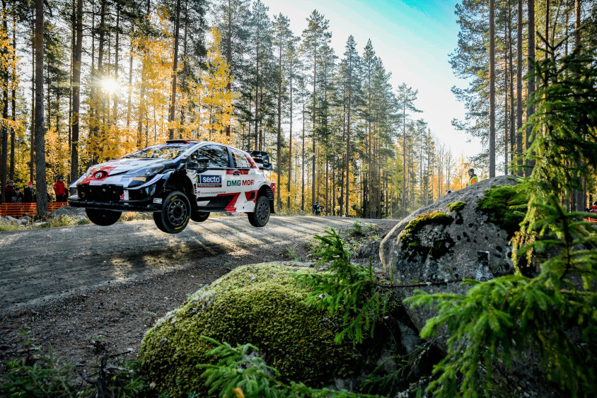 TOYOTA Yaris WRC 2021 フィンランドラリー 2021 WRC 2021 Rd.10 デイ2 | 2021年 | プレスリリース | WRC - FIA
