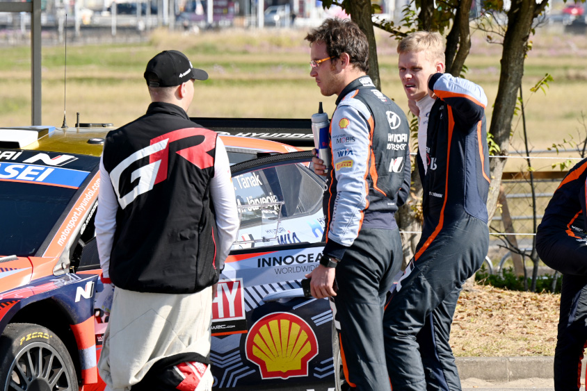 ティエリー・ヌービル選手とオィット・タナク選手