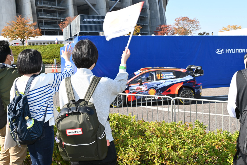 ラリー1のヒョンデ・i20