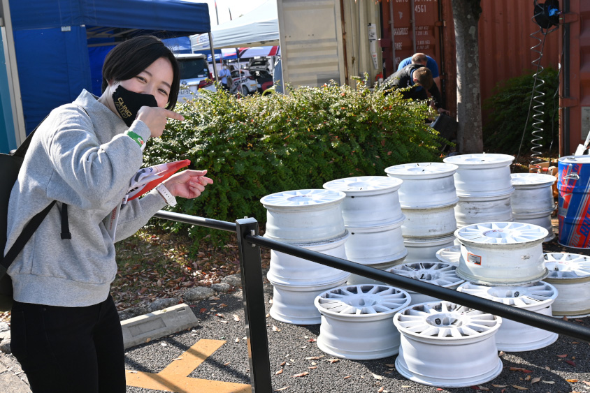 カエタノビッチ選手のサービス裏のホイール