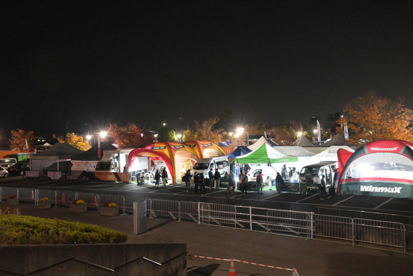 夜のサービスパーク