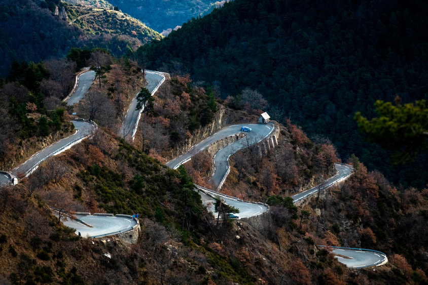 ターマックの山間コース
