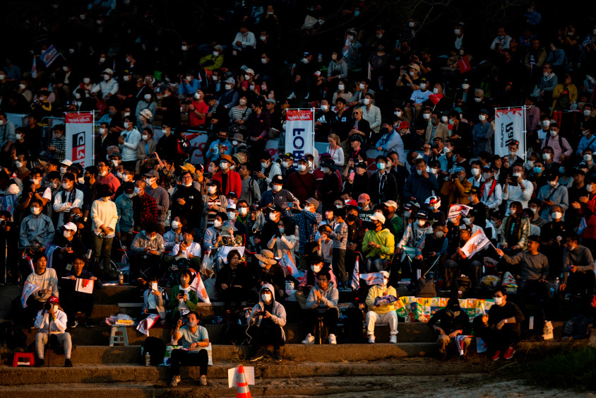 ラリー会場には多くのファンが駆けつける