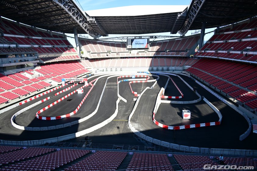 ラリージャパン 豊田スタジアムにつくられた全長2.1kmのデュアルSSコース