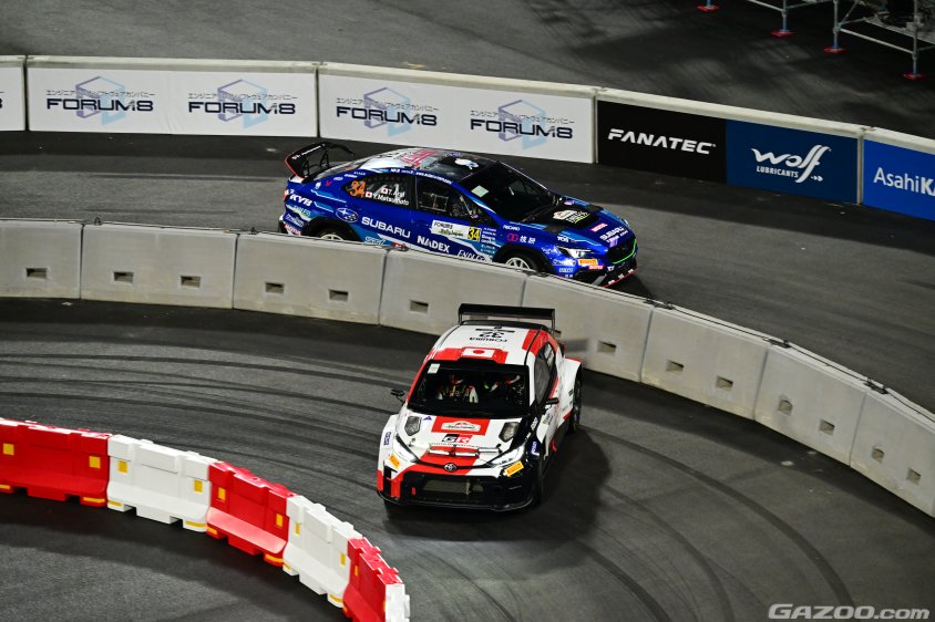 ラリージャパン　SS1でのTGRの勝田範彦選手とSUBARU TEAM ARAIの新井敏弘選手