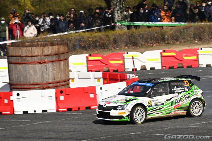 岡崎名物八丁味噌の味噌樽がコースに鎮座！この周りを回るコースを設定（ラリージャパン2023）