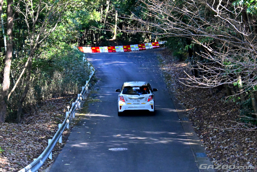 ラリージャパンの山間部のSSのような雰囲気の上り坂（ラリージャパン2023）