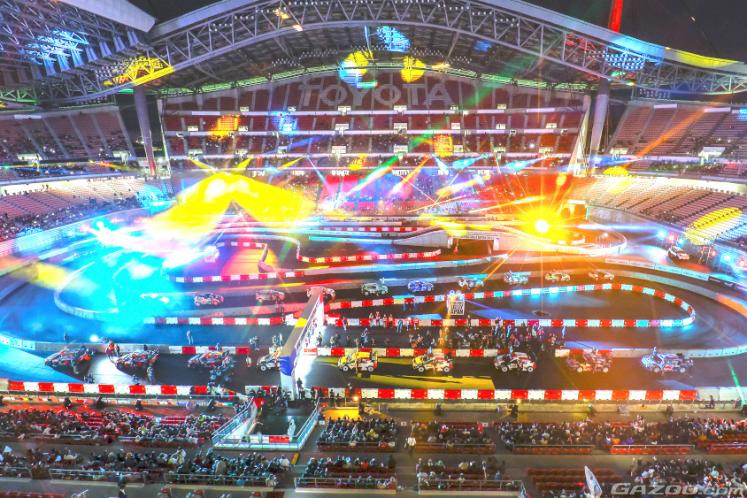 豊田スタジアムでの華やかなオープニングセレモニー (c)TOYOTA