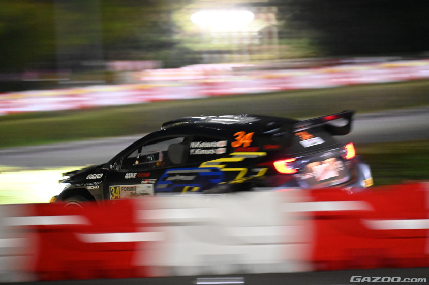 「ナイトステージだからこその雰囲気のある写真を撮ってみた」な写真です（笑）