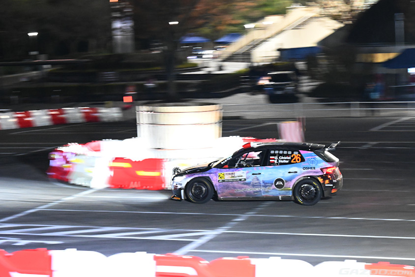 そこからベタ踏みの短いストレートから2個目の味噌樽！