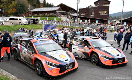 どんぐりの里がタイヤフィッティングゾーンに。間近でマシンやドライバーの雰囲気を体感できる