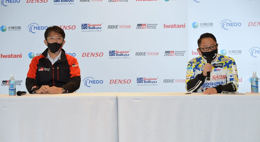 モリゾウ選手とトヨタ自動車の佐藤プレジデント