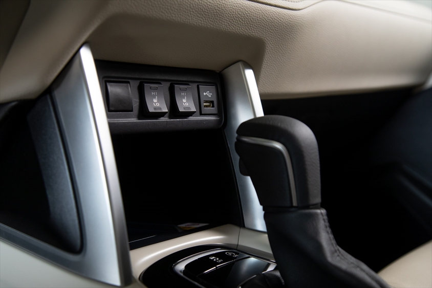 カローラ クロス