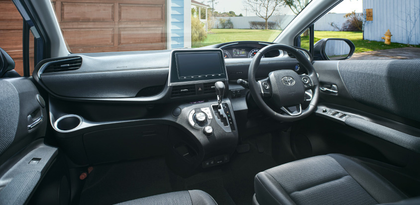 シエンタ特別仕様車のブラックインテリア（インストルメントパネル＆アッパーボックス）