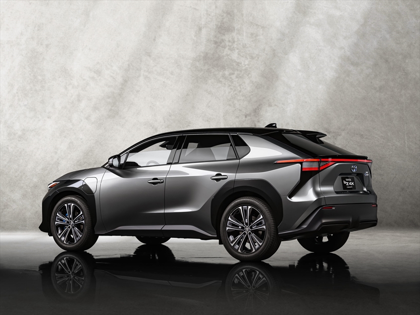 TOYOTA bZ4X（トヨタ ビーズィーフォーエックス）