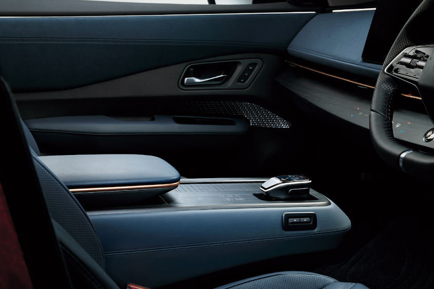 日産アリア limited インテリアイメージ