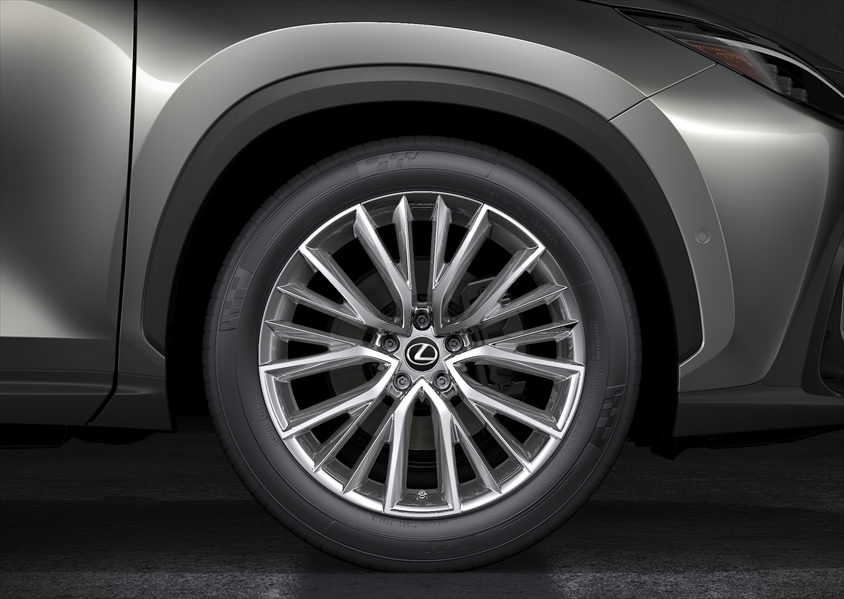 LEXUS NX 20インチアルミホイール（プロトタイプ）