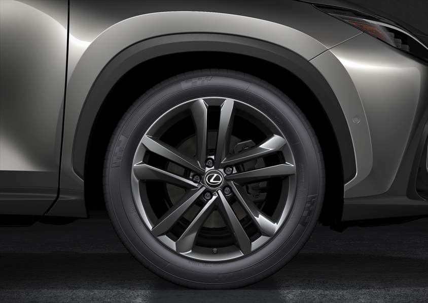 LEXUS NX 20インチアルミホイール（プロトタイプ）