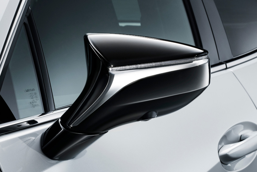 UX250h 特別仕様車“Elegant Black” ドアミラー