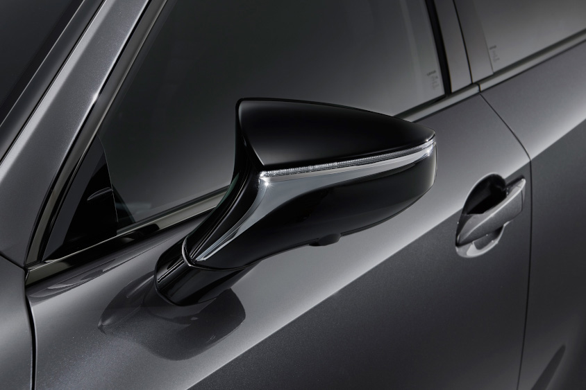 IS 特別仕様車“F SPORT Mode Black S” ドアミラー