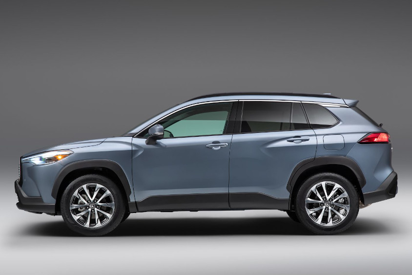 カローラクロス（北米仕様／XLE／Celestite）