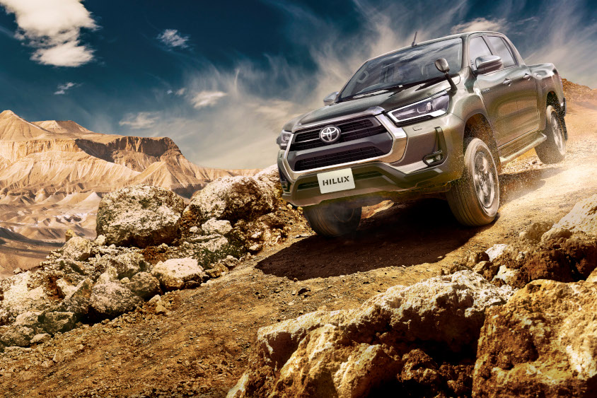 ハイラックス Z（オキサイドブロンズメタリック）