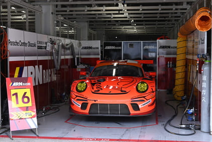 ポルシェセンター岡崎911GT3R