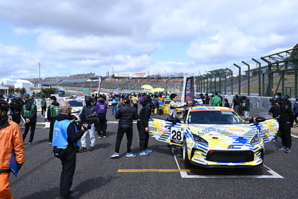 28号車　ORC ROOKIE GR86 CNF Concept