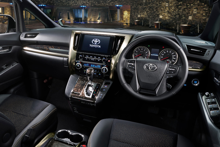 トヨタ・アルファード特別仕様車 S“TYPE GOLDⅢ”の内装