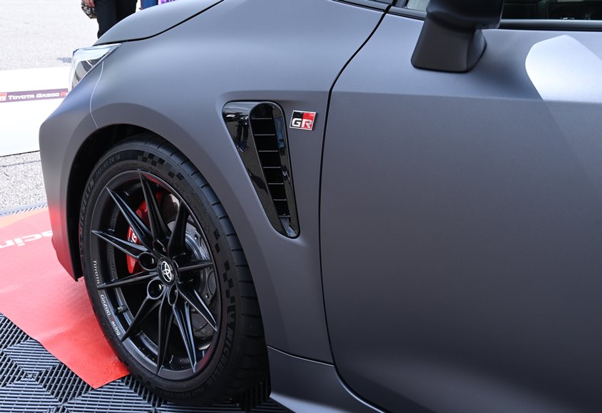 GRカローラ モリゾウエディション