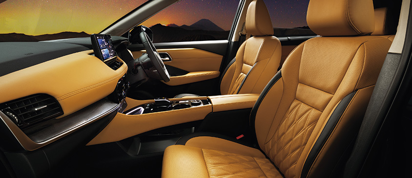 「新型エクストレイル」G e-4ORCE 内装色タン イメージ