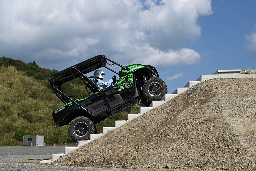 45度ぐらいの階段登り　