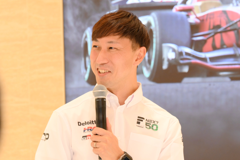 石浦 宏明 カーボン･ニュートラル開発テスト車両”赤寅”テストドライバー