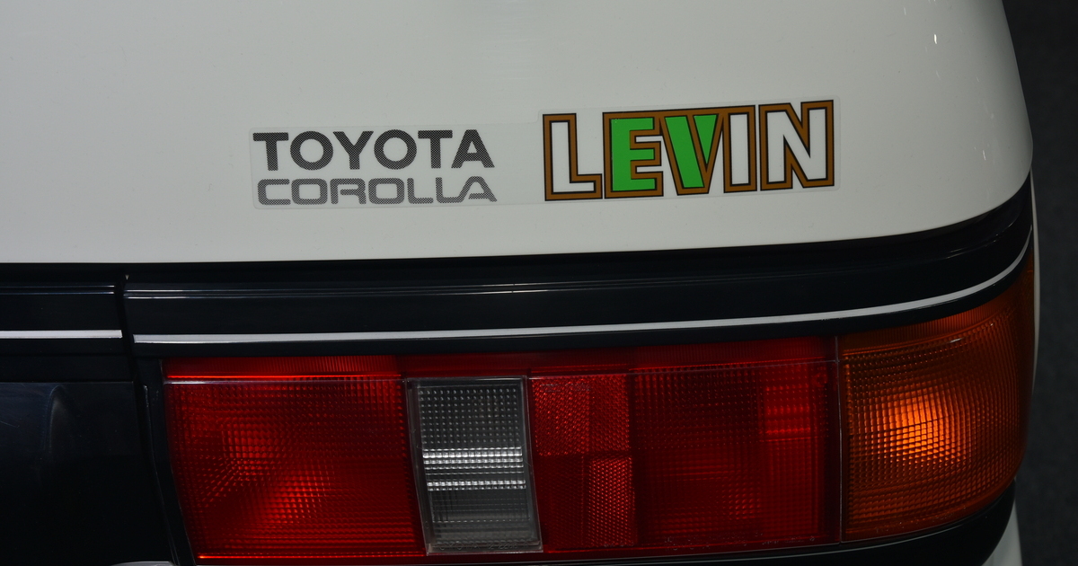 2023東京オートサロン】トヨタ電動AE86 モーターへの単なるスワップ