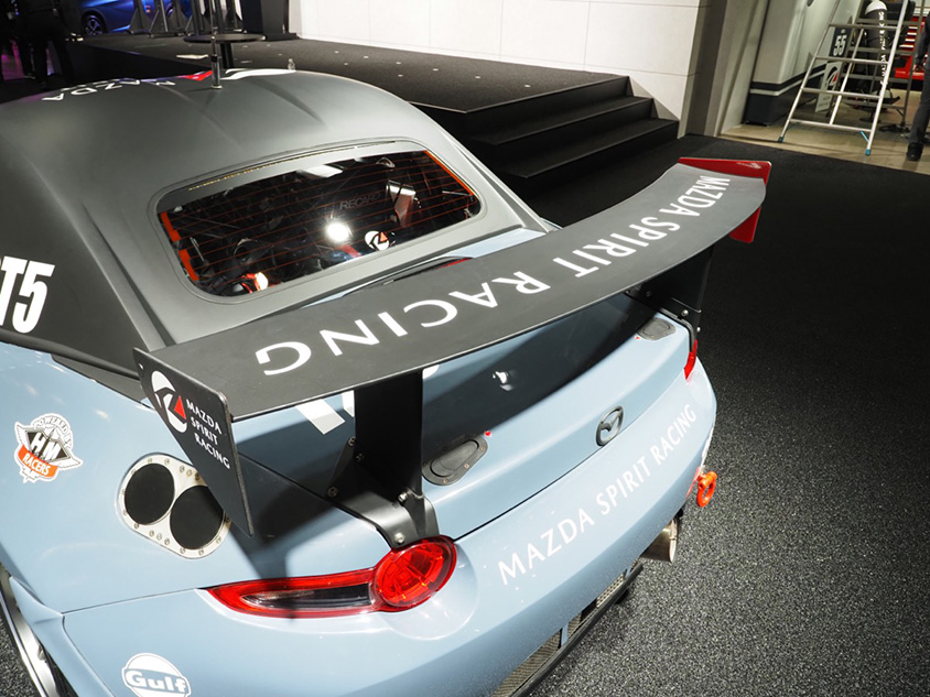 倶楽部 MAZDA SPIRIT RACING ROADSTERのウイング
