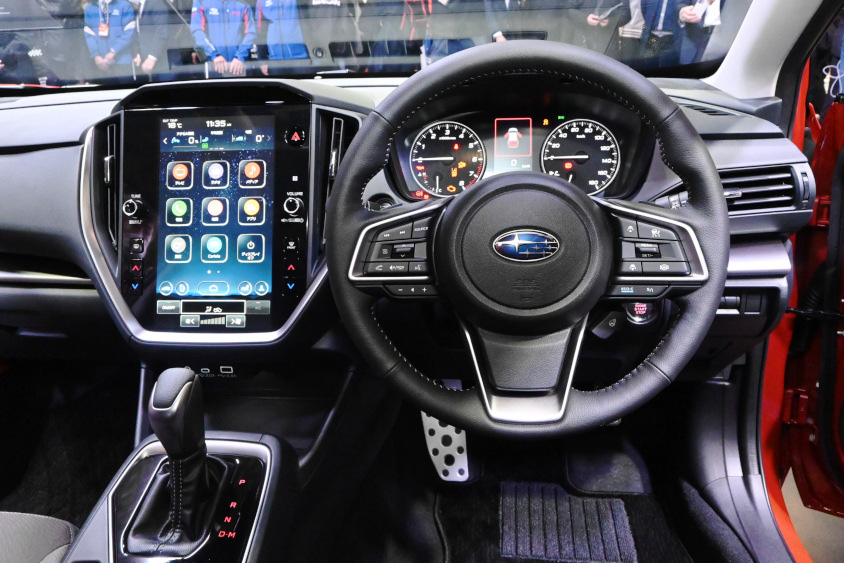 スバル・インプレッサの運転席