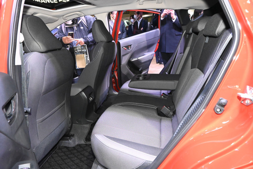 スバル・インプレッサの後席