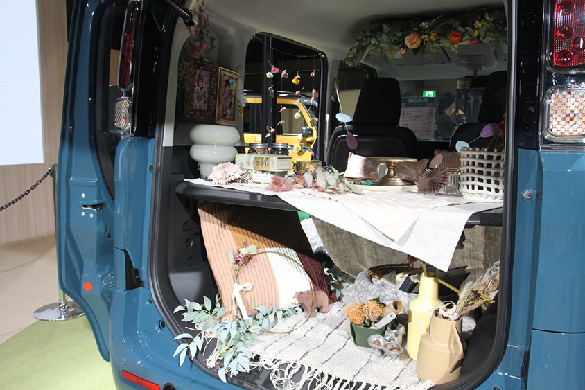 SPACIA BASE02の車内