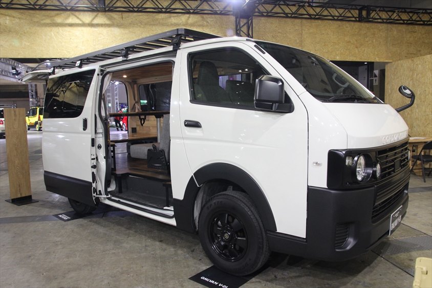 GORDON MILLERのGMLVAN V-01＠東京オートサロン2023
