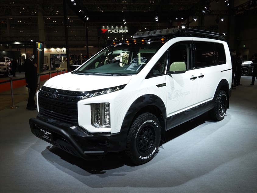 デリカD:5 SNOW SURVIVOR＠東京オートサロン2023