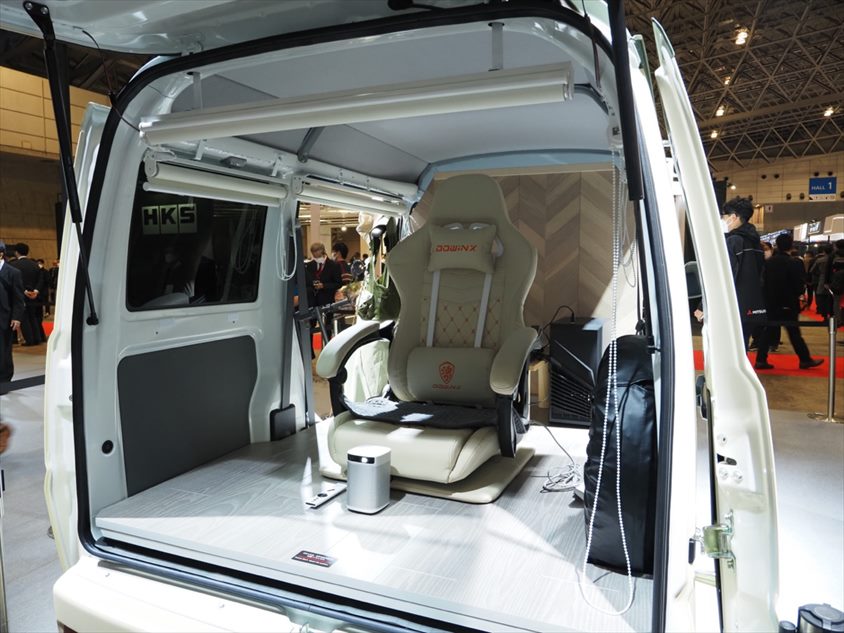 ミニキャブ・ミーブ B-Leisure Styleのインテリア＠東京オートサロン2023