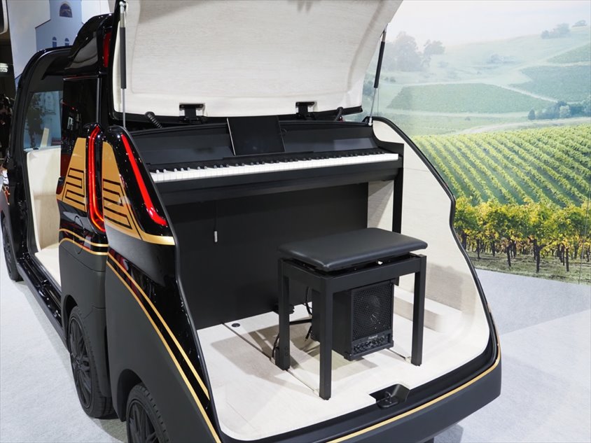 ROOX SUITE CONCEPTリヤ＠東京オートサロン2023