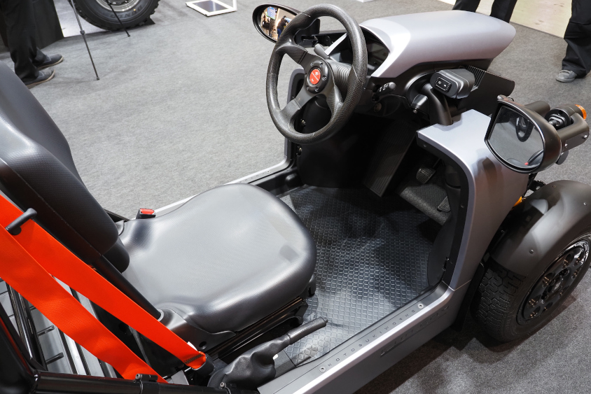 トヨタ車体・Fun・COM エクスプローラー