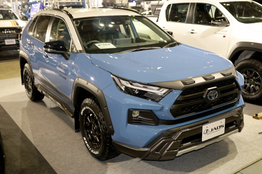 ジャオス・RAV4 HYBRID ADVENTURE "JAOS style"